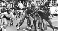 Judy Claes (uiterst rechts) in actie tijdens het WK in Leuven, waar zij zilver behaalt in de ploegkoers (1979).